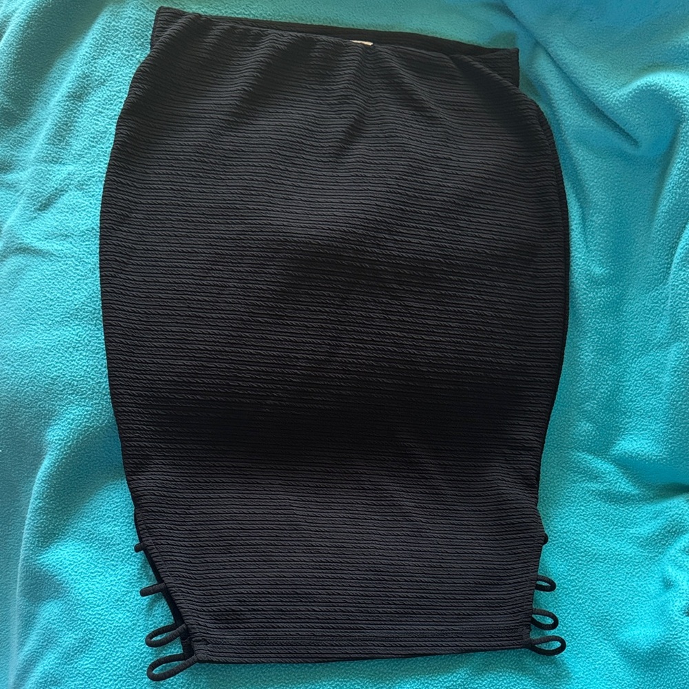 Bisou Bisou Black Mini Skirt